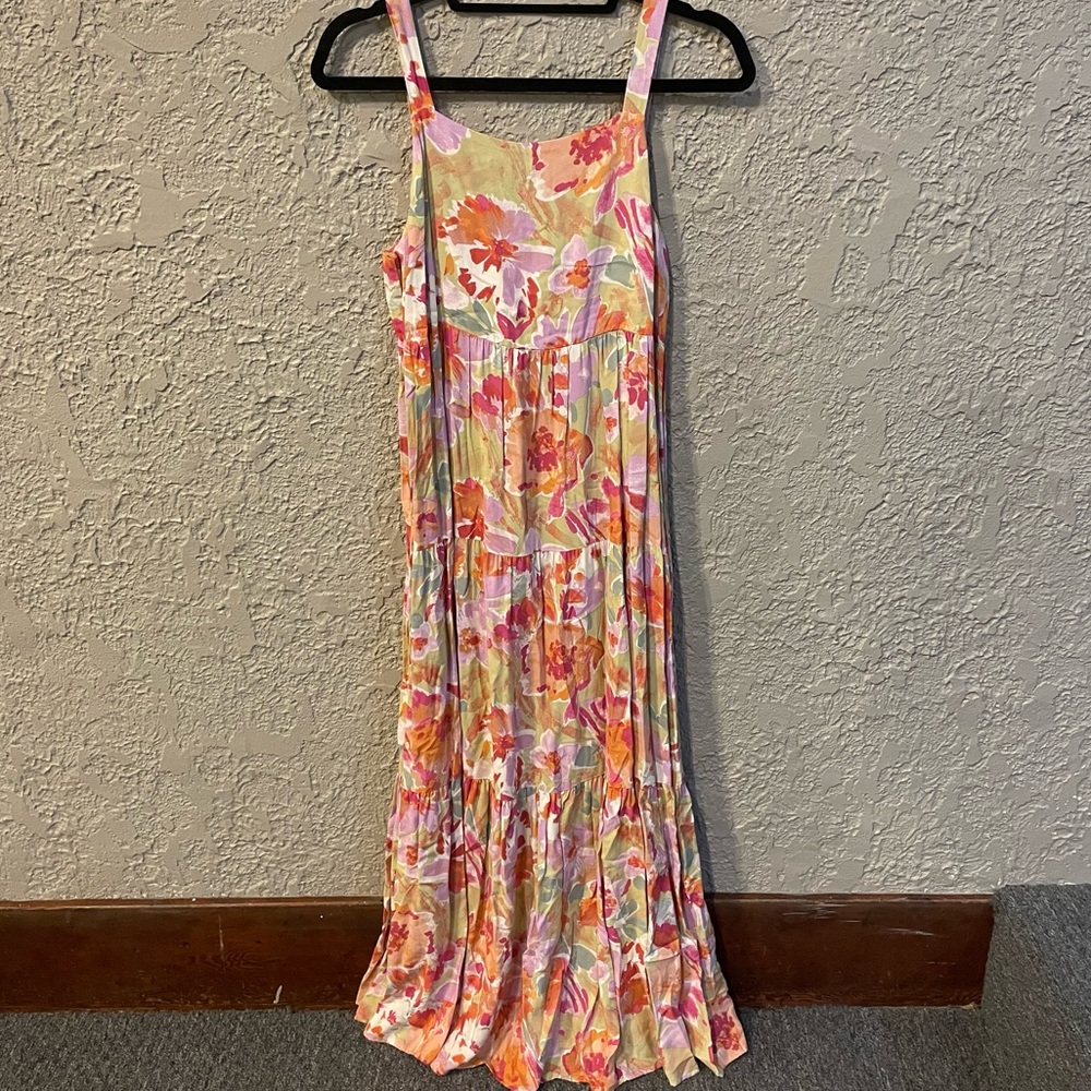 EASEL | floral flowy spaghetti strap maxi dress
